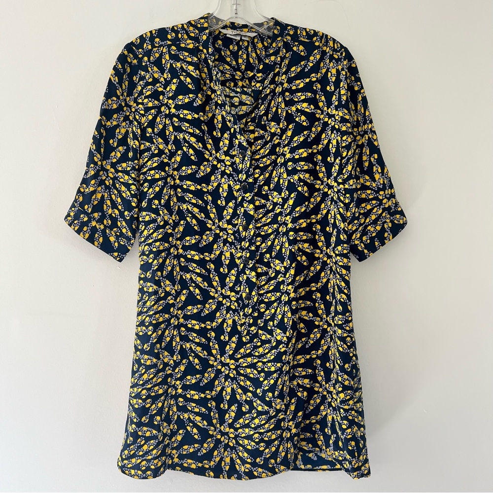Tucker Silk Tunic Dress Navy Yellow Coastal Vacation Spring Travel Weekends